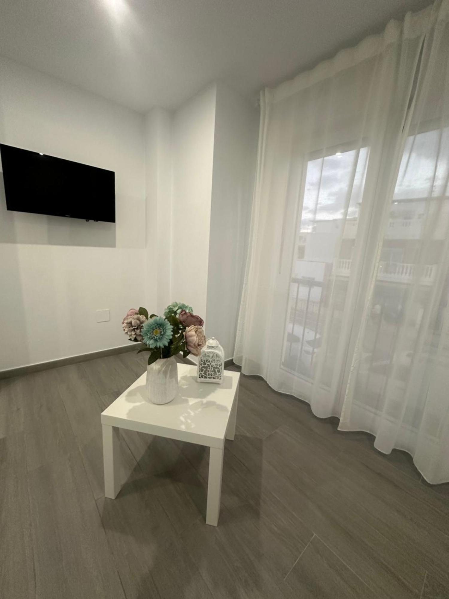 Apartamento Maui Beach En El Palo مالقة المظهر الخارجي الصورة