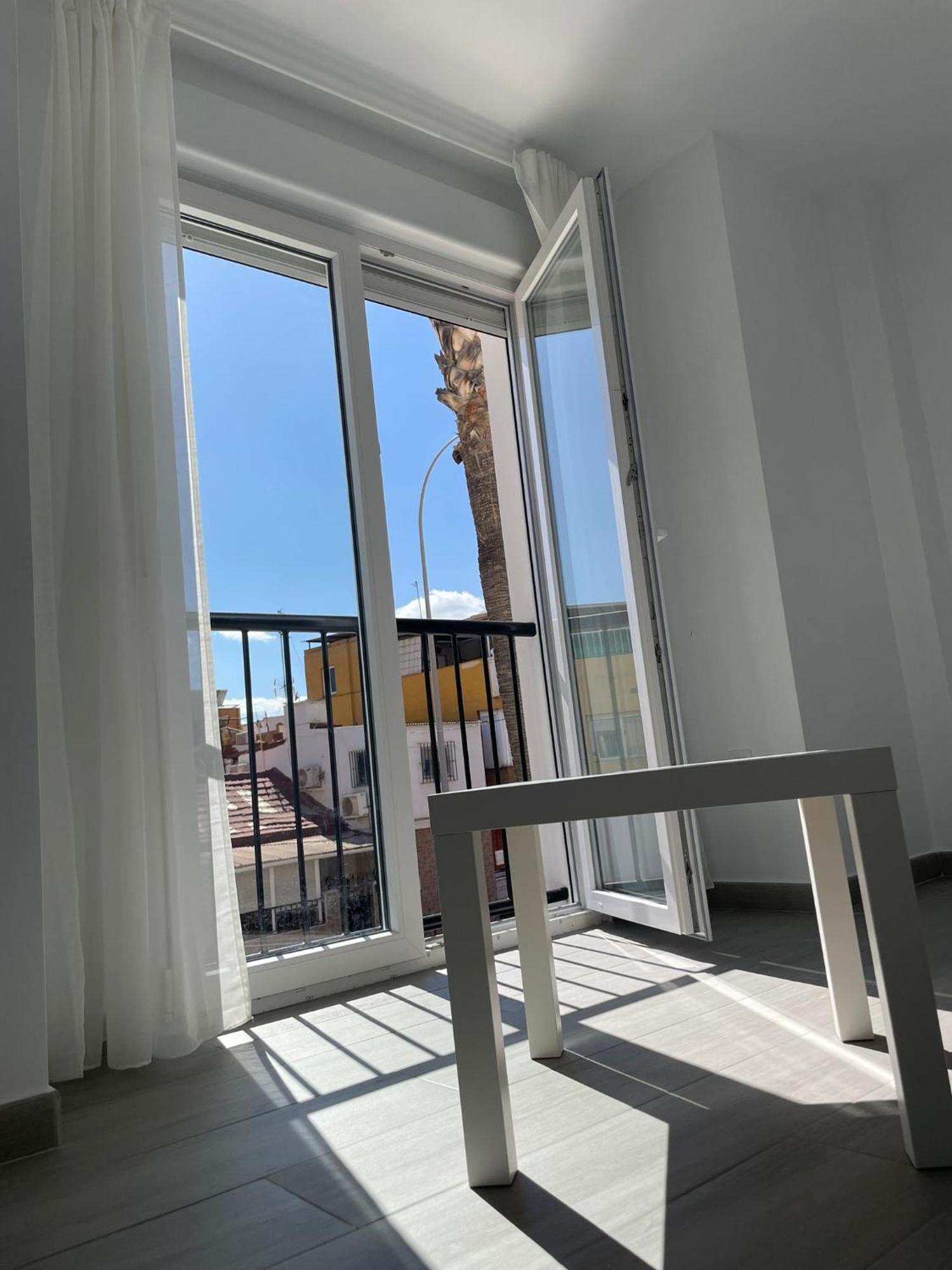 Apartamento Maui Beach En El Palo مالقة المظهر الخارجي الصورة